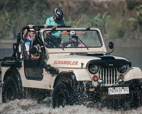 Borobudur Jeep Adventure Short Trip - Dolan VW Safari