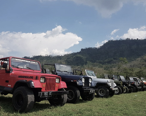 Borobudur Jeep Adventure Medium Trip - Dolan VW Safari